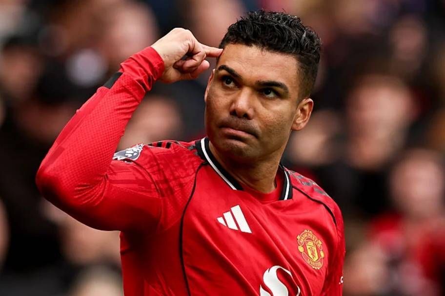 卡塞米罗亲自举荐接班人，曼联求购新援遭皇马搅局